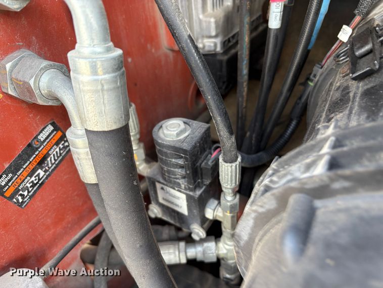 image for item EU8594 2021 Ditch Witch SK3000 compact utility loader