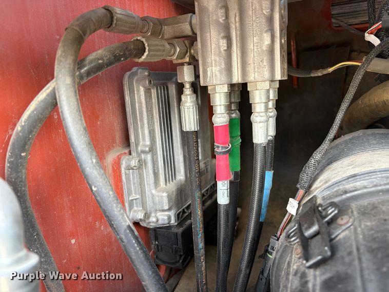 image for item EU8594 2021 Ditch Witch SK3000 compact utility loader