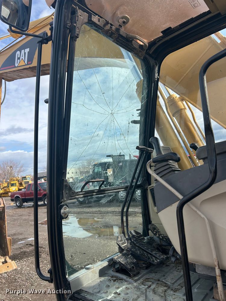 image for item EU8595 2006 Caterpillar 320C L excavator