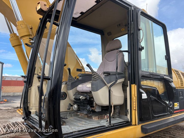 image for item EU8595 2006 Caterpillar 320C L excavator