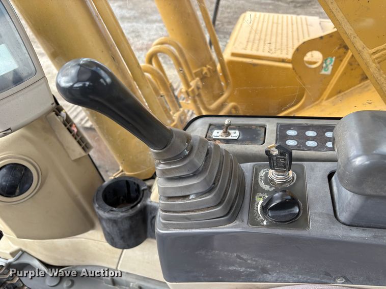 image for item EU8595 2006 Caterpillar 320C L excavator