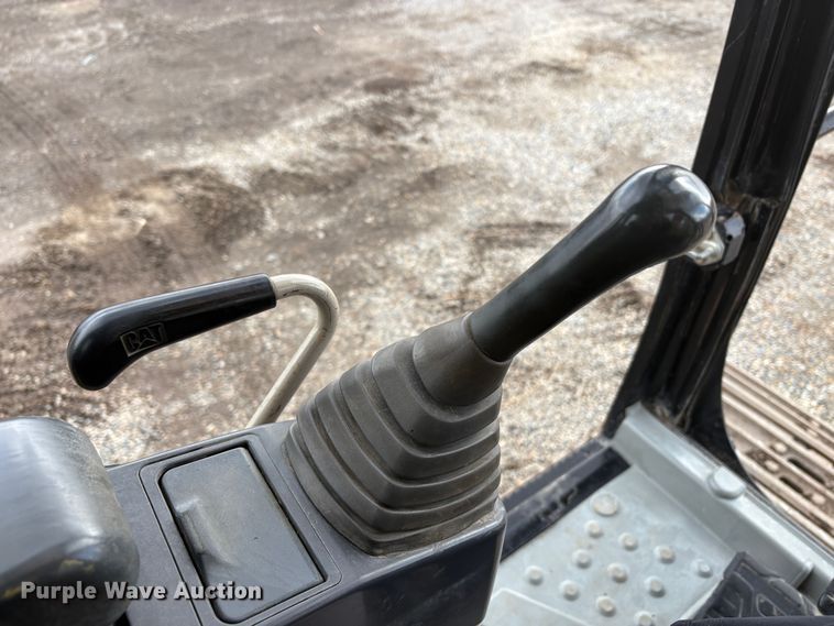 image for item EU8595 2006 Caterpillar 320C L excavator