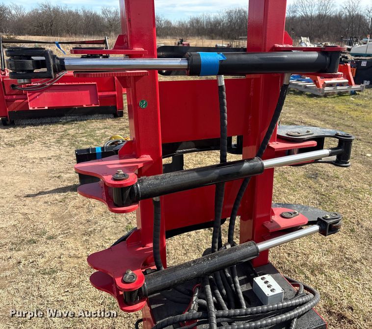 image for item EV2689 2025 GIYI FB30 skid steer feller buncher