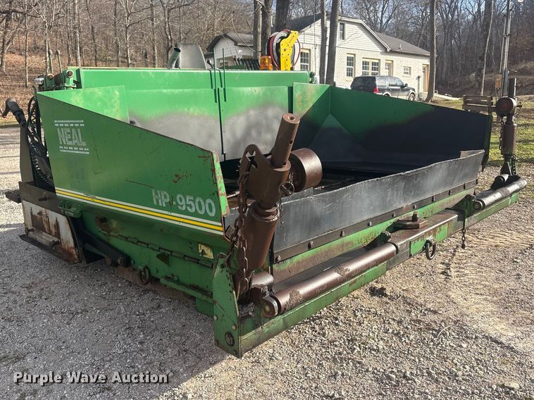 image for item EV2742 1998 Neal HP-9500 paver