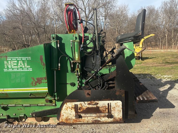 image for item EV2742 1998 Neal HP-9500 paver