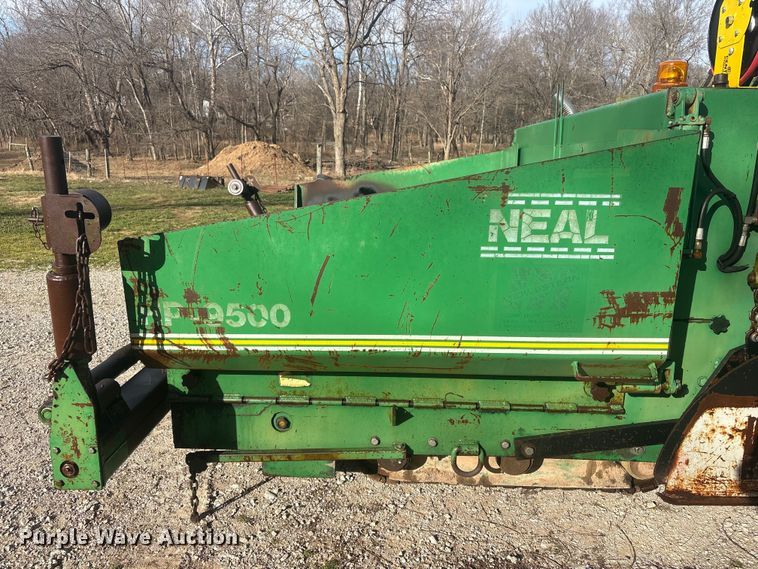 image for item EV2742 1998 Neal HP-9500 paver
