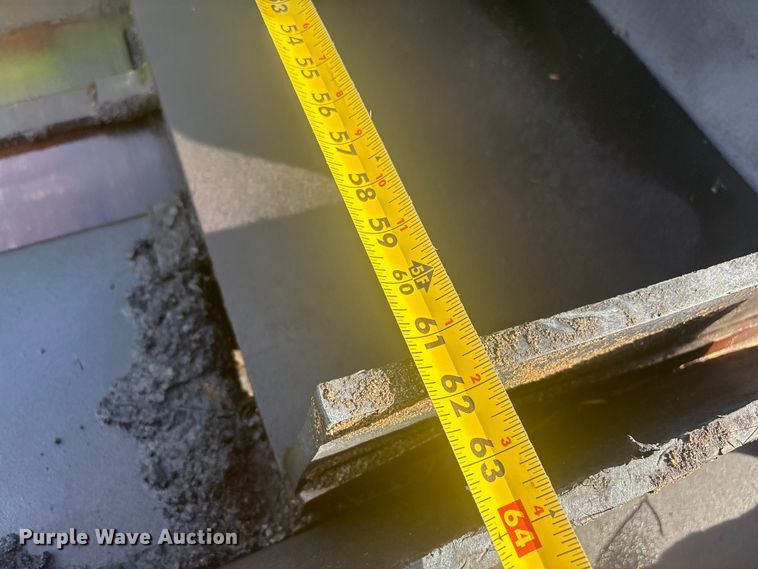 image for item EV2742 1998 Neal HP-9500 paver