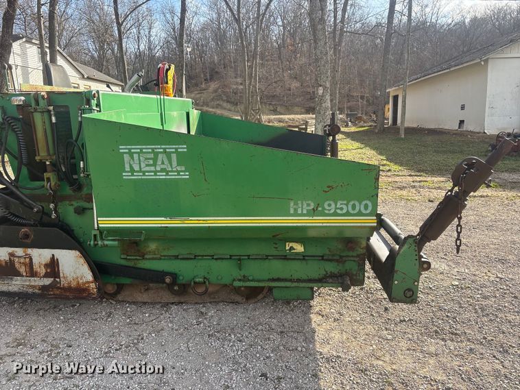 image for item EV2742 1998 Neal HP-9500 paver