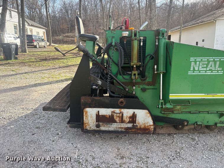image for item EV2742 1998 Neal HP-9500 paver