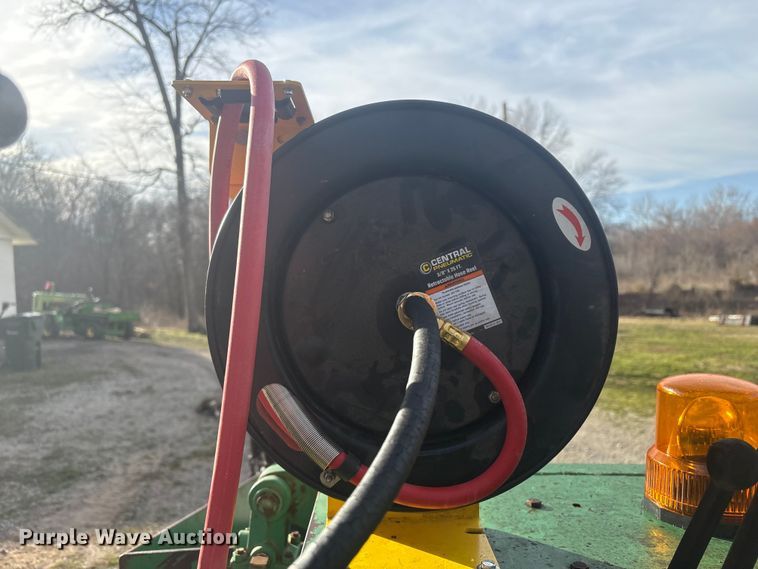 image for item EV2742 1998 Neal HP-9500 paver