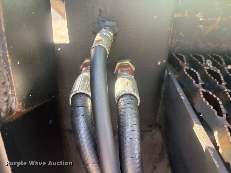 image for item EV2742 1998 Neal HP-9500 paver