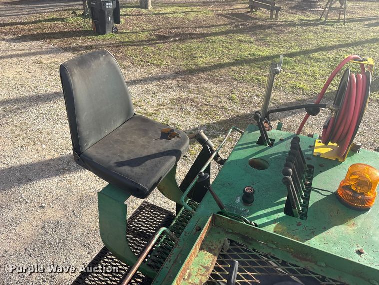 image for item EV2742 1998 Neal HP-9500 paver