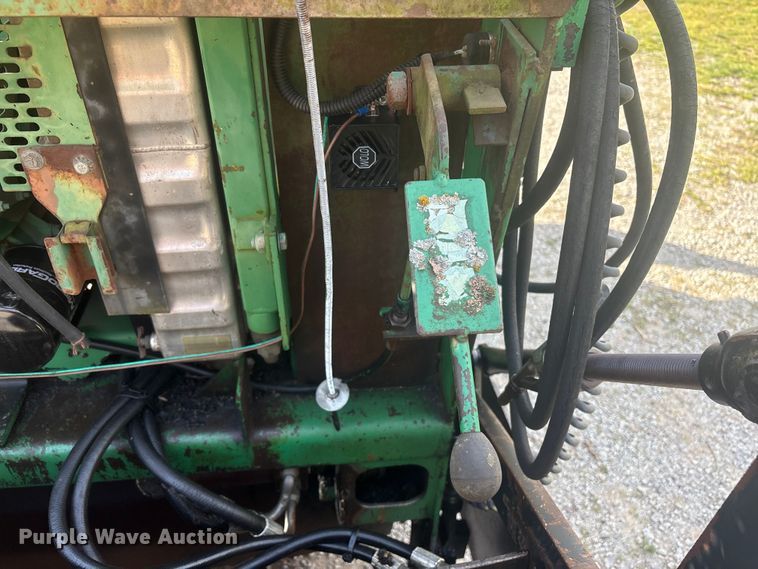 image for item EV2742 1998 Neal HP-9500 paver