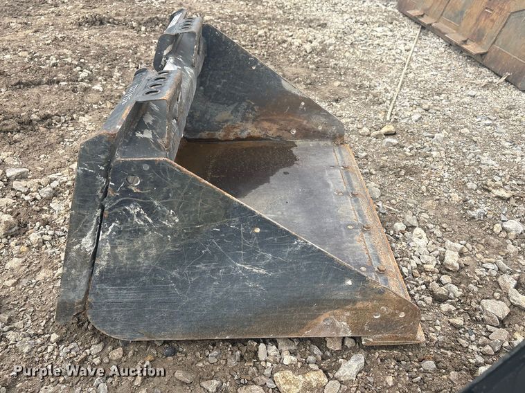 image for item EV2798 Bobcat skid steer bucket