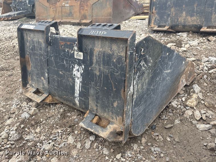 image for item EV2798 Bobcat skid steer bucket