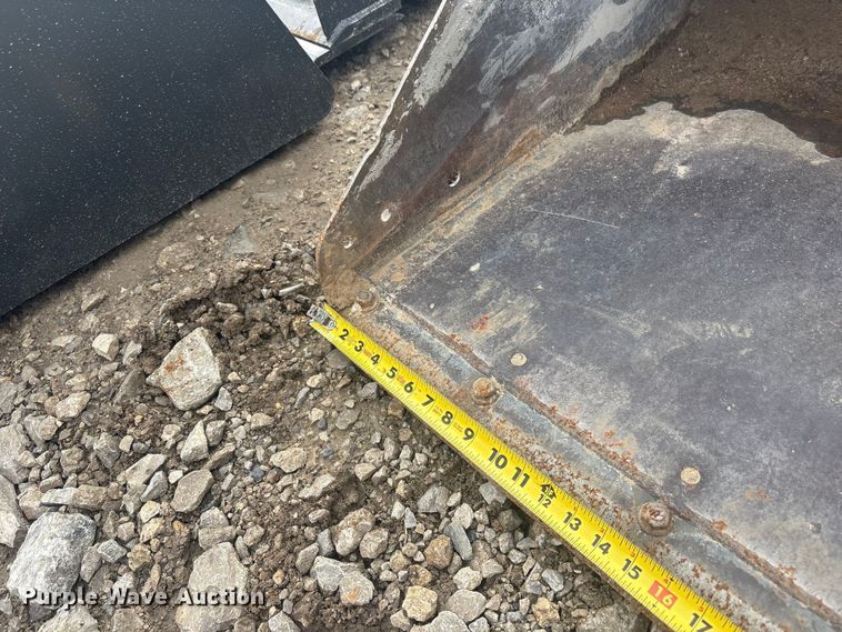 image for item EV2798 Bobcat skid steer bucket