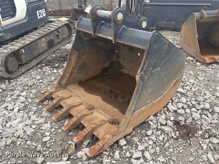 image for item EV2803 Bobcat MX4T bucket