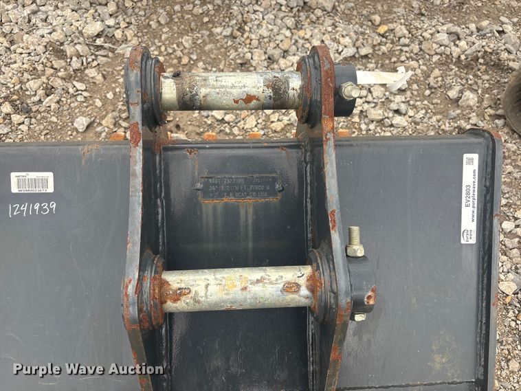 image for item EV2803 Bobcat MX4T bucket