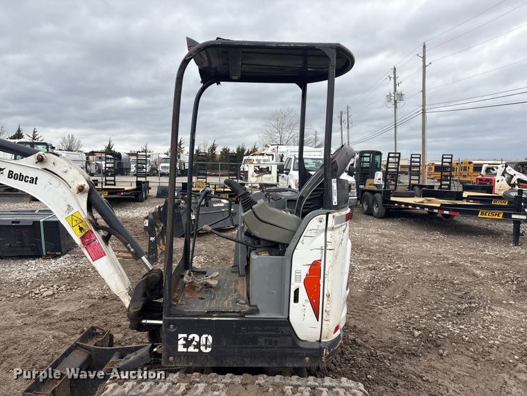 image for item EV2804 2015 Bobcat E20 mini excavator
