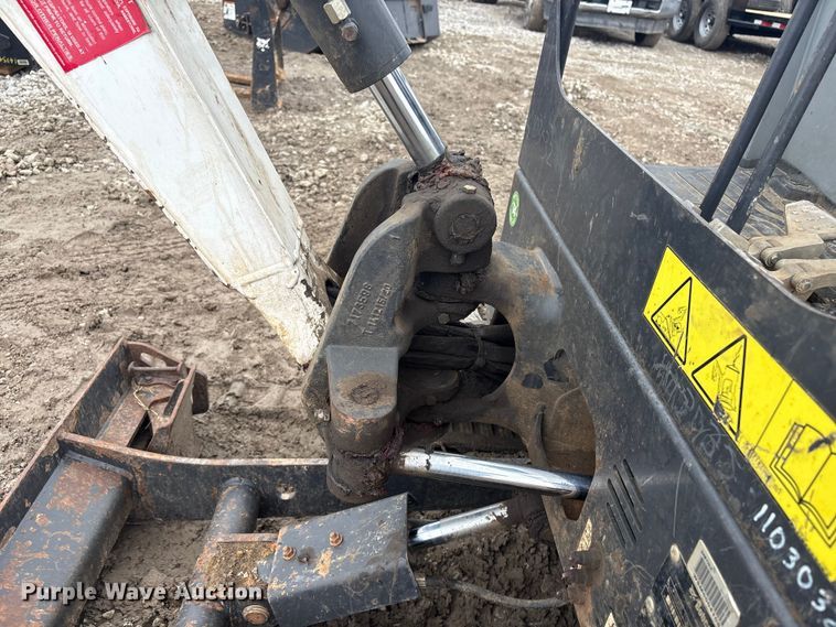 image for item EV2804 2015 Bobcat E20 mini excavator