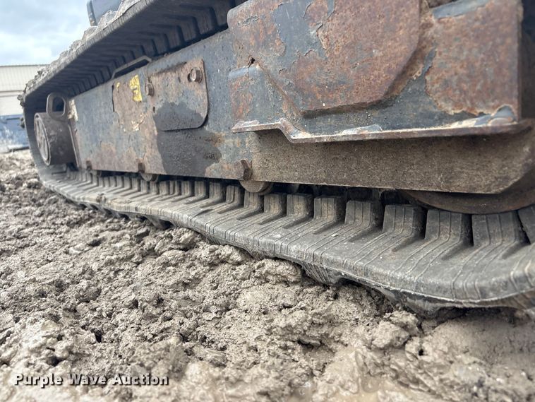 image for item EV2804 2015 Bobcat E20 mini excavator