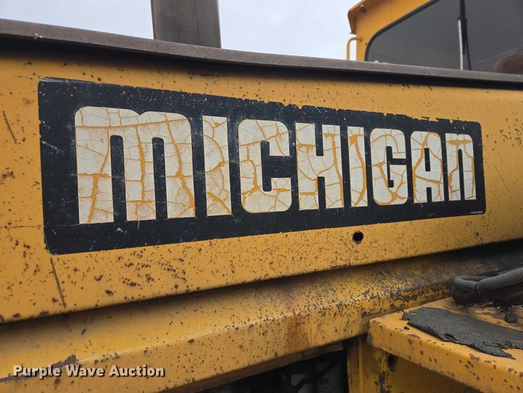 image for item EV5527 1991 Volvo Michigan L90 wheel loader