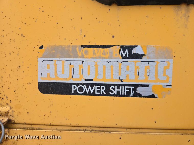 image for item EV5527 1991 Volvo Michigan L90 wheel loader