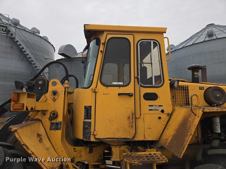 image for item EV5527 1991 Volvo Michigan L90 wheel loader