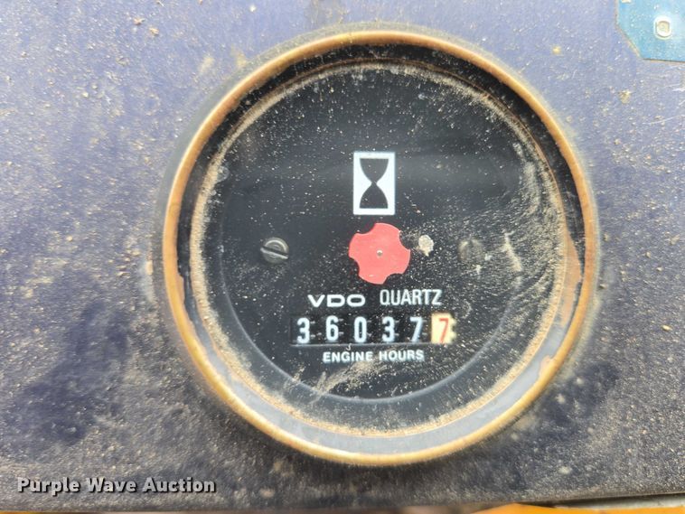 image for item EV5527 1991 Volvo Michigan L90 wheel loader