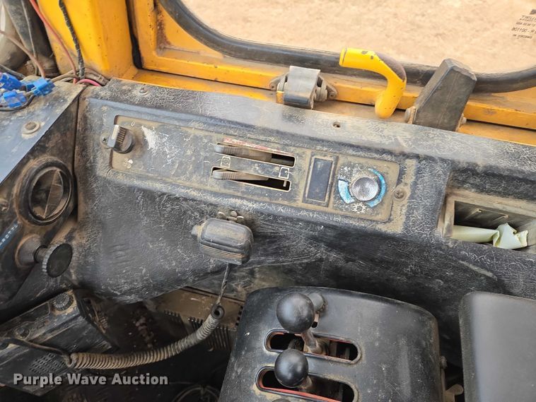 image for item EV5527 1991 Volvo Michigan L90 wheel loader