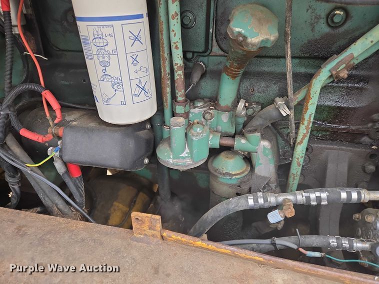 image for item EV5527 1991 Volvo Michigan L90 wheel loader