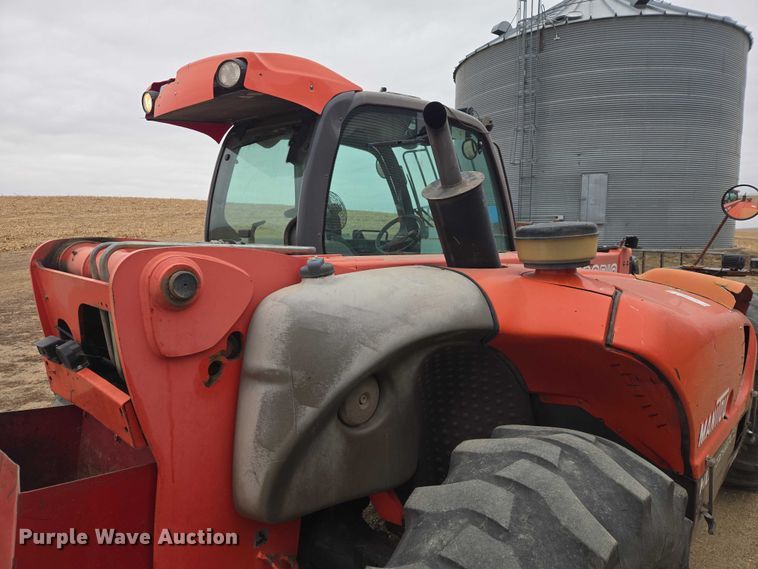 image for item EV5530 2010 Manitou MLT735 telehandler