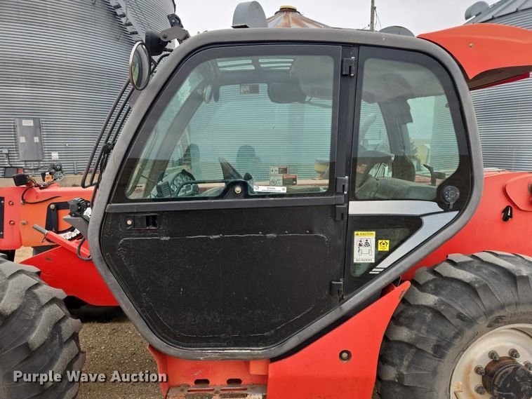 image for item EV5530 2010 Manitou MLT735 telehandler