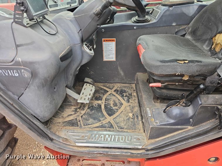 image for item EV5530 2010 Manitou MLT735 telehandler