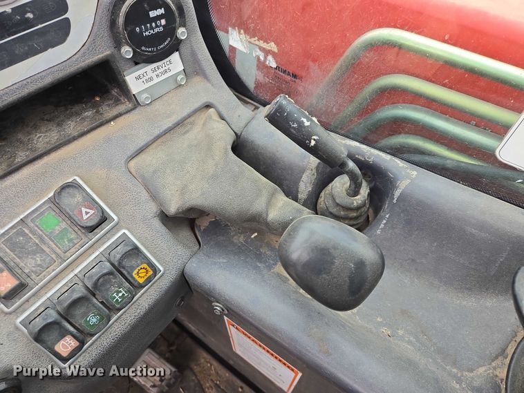 image for item EV5530 2010 Manitou MLT735 telehandler