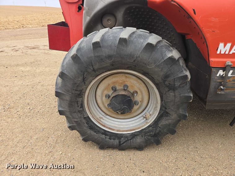 image for item EV5530 2010 Manitou MLT735 telehandler