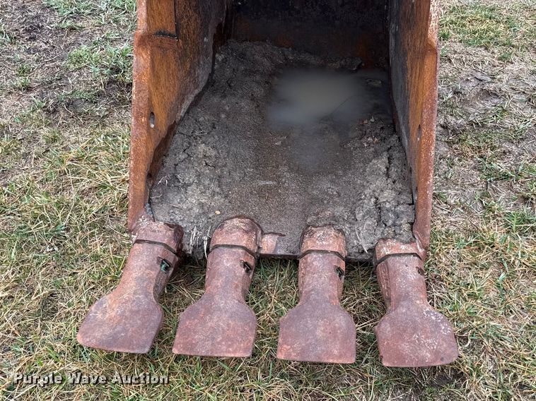 image for item EV7545 TAG excavator bucket