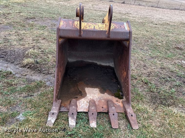 image for item EV7546 Bucket excavator bucket