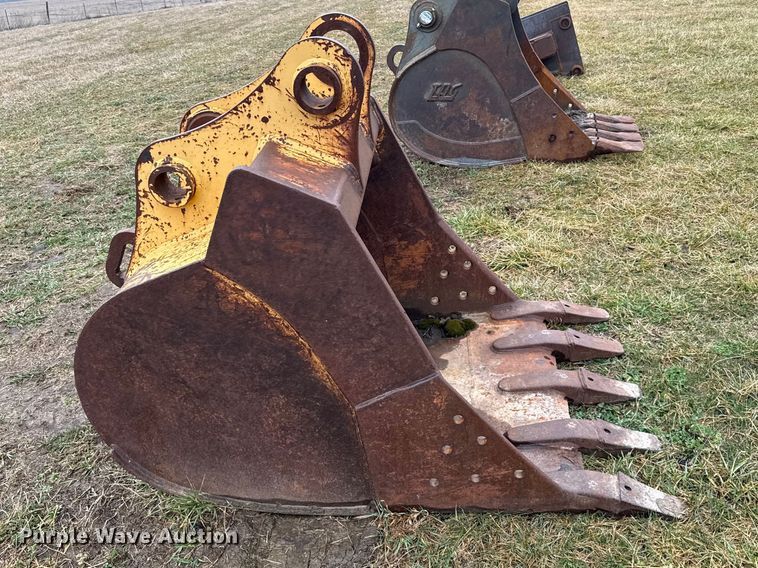 image for item EV7546 Bucket excavator bucket