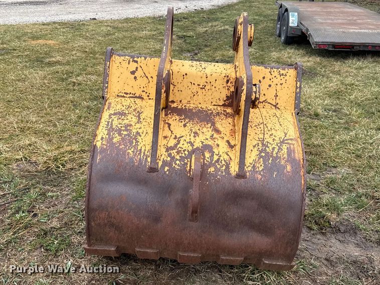 image for item EV7546 Bucket excavator bucket