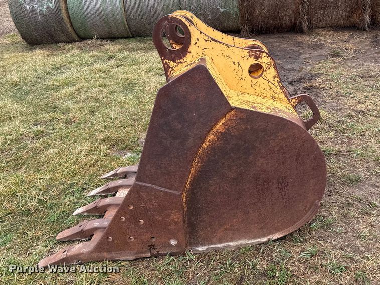 image for item EV7546 Bucket excavator bucket