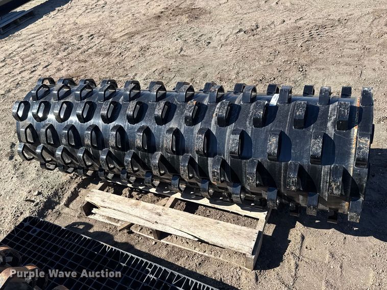 image for item FB0859 Skid steer pad foot roller