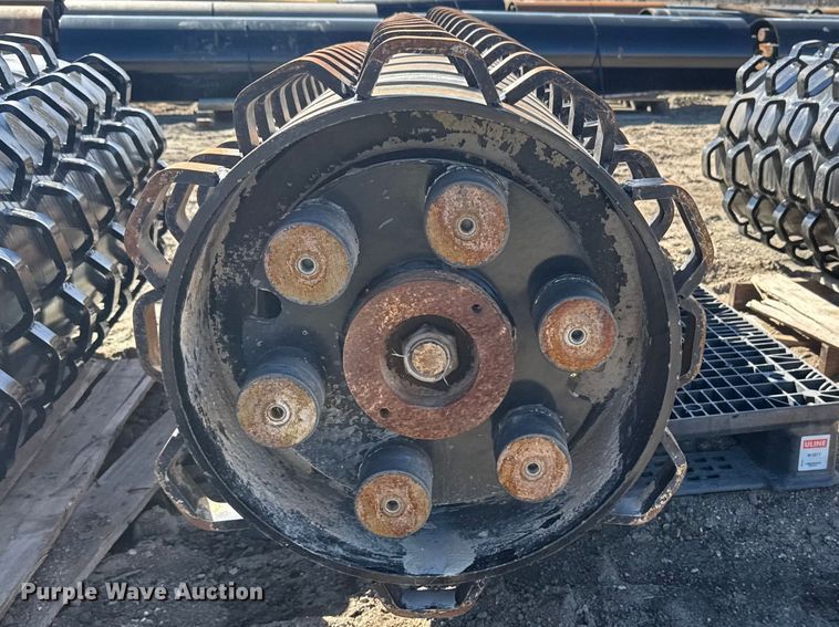 image for item FB0860 Skid steer pad foot roller