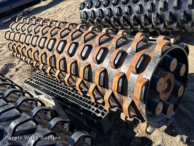 image for item FB0860 Skid steer pad foot roller