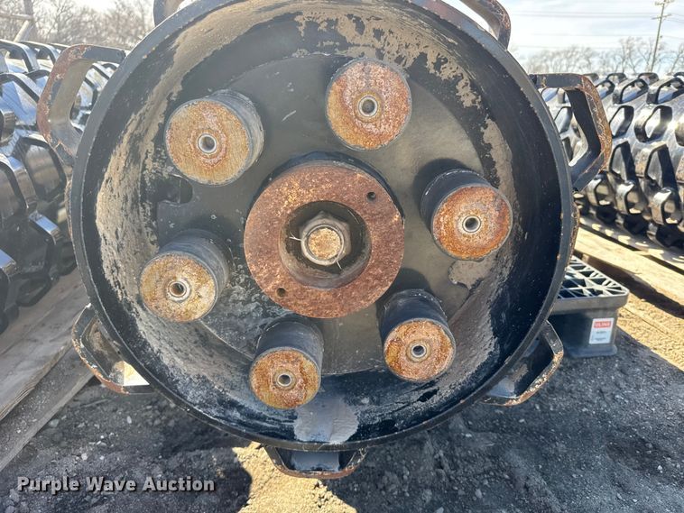 image for item FB0860 Skid steer pad foot roller