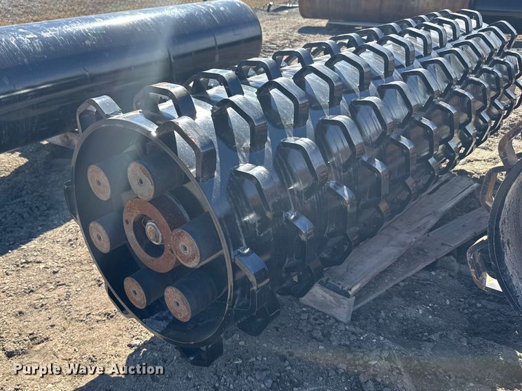 image for item FB0861 Skid steer pad foot roller