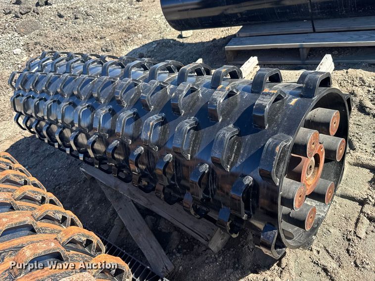 image for item FB0861 Skid steer pad foot roller