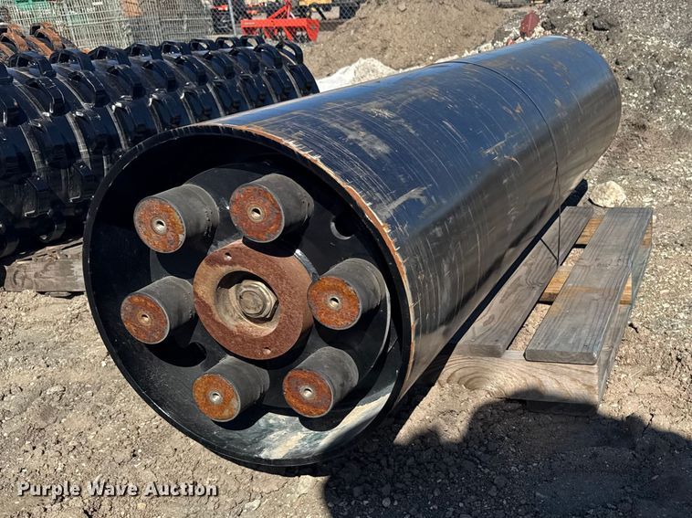 image for item FB0862 Skid steer smooth roller