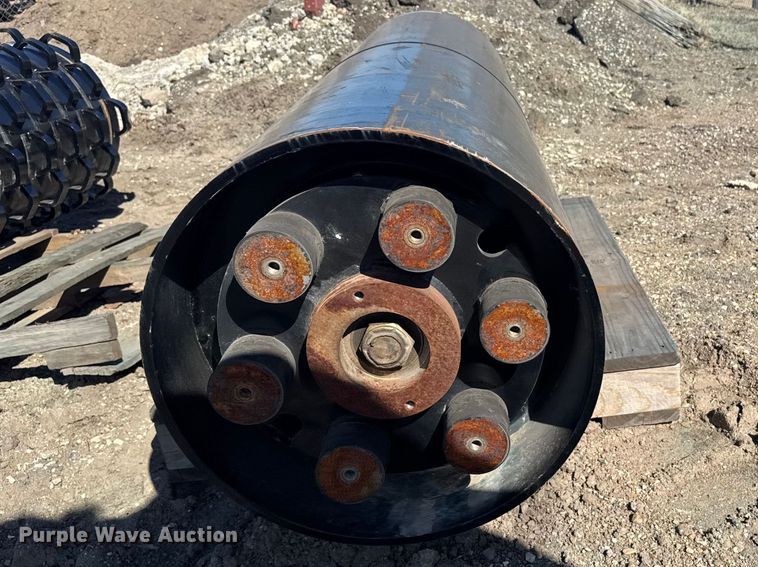 image for item FB0862 Skid steer smooth roller