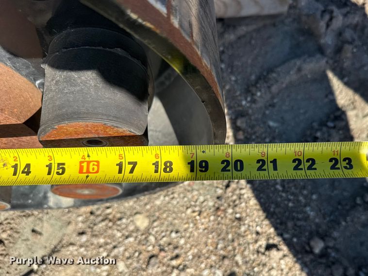 image for item FB0862 Skid steer smooth roller